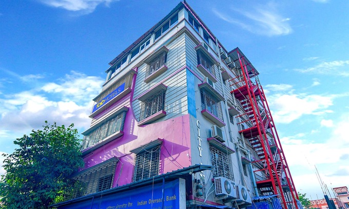 Kolkata Hotel | Fabexpress Sai City Inn