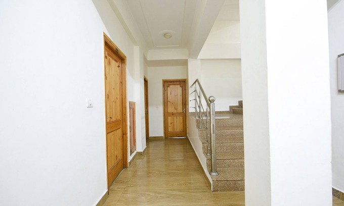 New Manali Hotel | Fabhotel K Square