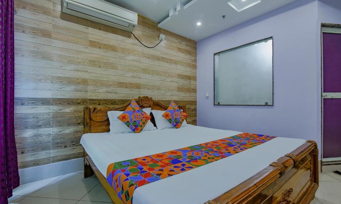 Bhubaneshwar Hotel | FabHotel New Central