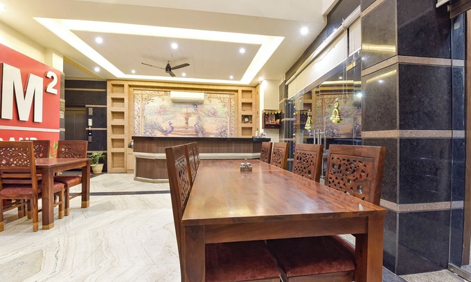 Sindhi Camp Hotel | Fabhotel The Grand Manmuralidhar