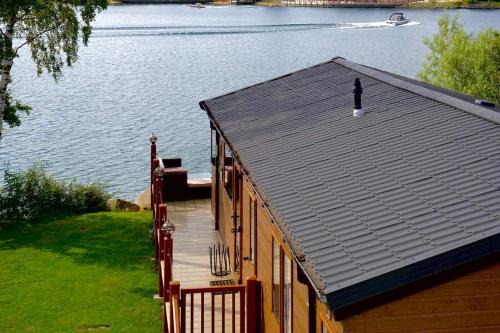 Dogdyke House | Fable Lodge Tattershall Lakes - luxury lakeside lodge with hot tub