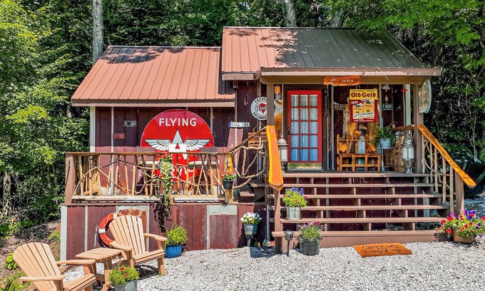Tellico Plains Cabin | Fabulous Shack in the heart of Tellico Plains.