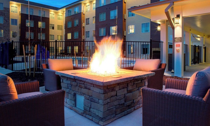 Broomfield Hotel | Fairfield by Marriott Inn & Suites Boulder Broomfield/Interlocken