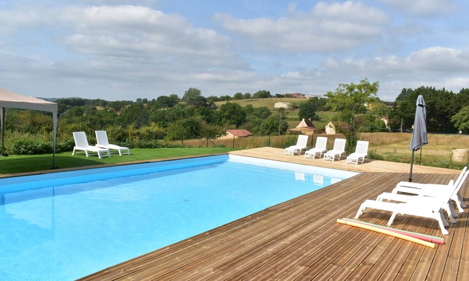 Marquay House | Family Farmhouse with Pool Sleeps 8 near Sarlat