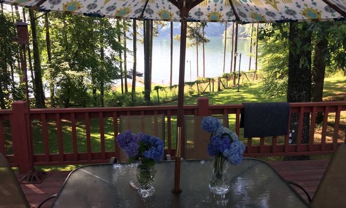 Martin House | Family Friendly Lake Front Home with Amazing Views