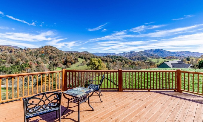 River Ridge House | Family-Friendly Mountain View Retreat w/3 Decks, Game Room, Grill, & Free WiFi