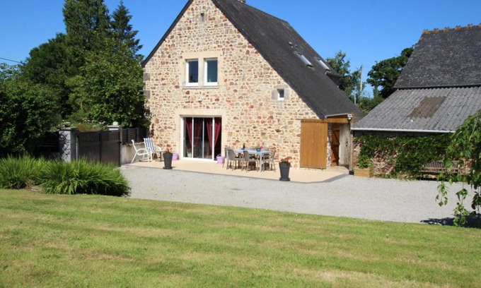 Biniville Cottage | Family home in the heart of Cotentin, pets allowed