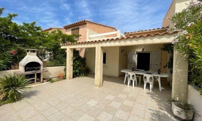 Saint-Pierre-la-Mer House | Family house 100m from the beach 8ARGO83