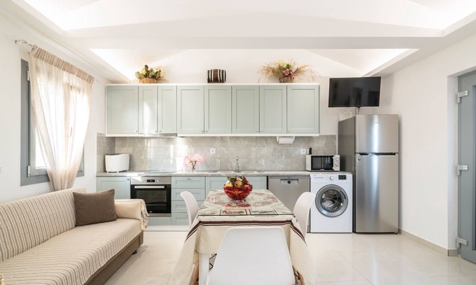 Skinaria Apartment | Family Studio