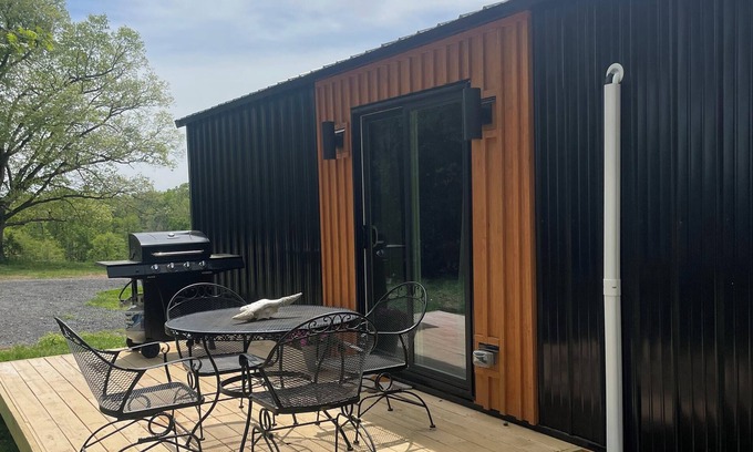 Marshall Cabin | Family style cabin with pond and orchard near the Buffalo National River