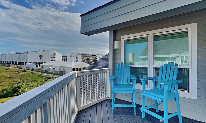 Port Aransas Condo | Fantasea Cove | Ocean Views, Pool Access