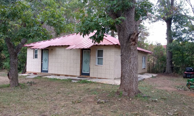 Palestine House | Fantastic historical house