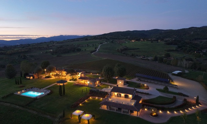 Porrena House | Fattoria Antica by fewo-toscana. A paradise for your dream wedding in Tuscany