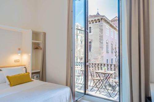 Eixample Hotel | Feelathome Casa Bertrand