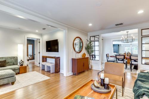Lakeland House | Fenced Yard Lakeland Home Adjacent to Golf Course