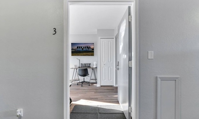 Lake Fenton Apartment | Fenton Flats- Italian Villa With On Site Hot Tub