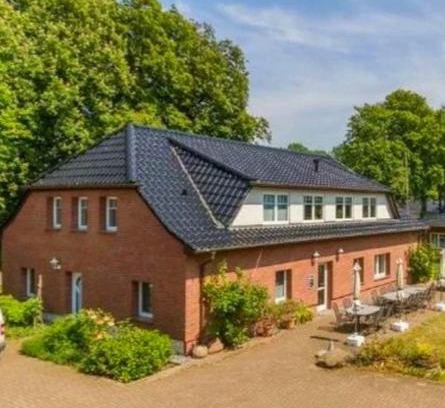 Schaprode House | Ferienhaus BODDEN- vis-a-vis Hiddensee für bis zu 15 Gäste in 7 Appartements