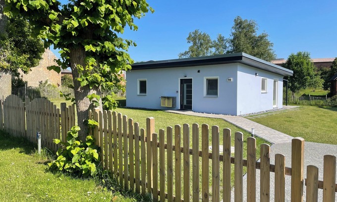 Usedom House | "Ferienhaus Zecherin" on the island of Usedom with a view of the Peene