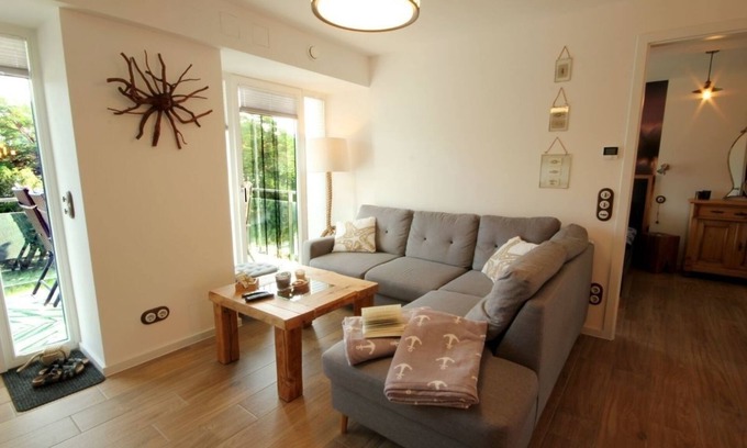 Prora Apartment | Ferienwohnung/app. für 6 Gäste mit 80m² in Binz OT Prora