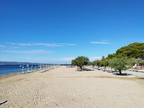 Omis Apartment | Ferienwohnung am Sandstrand