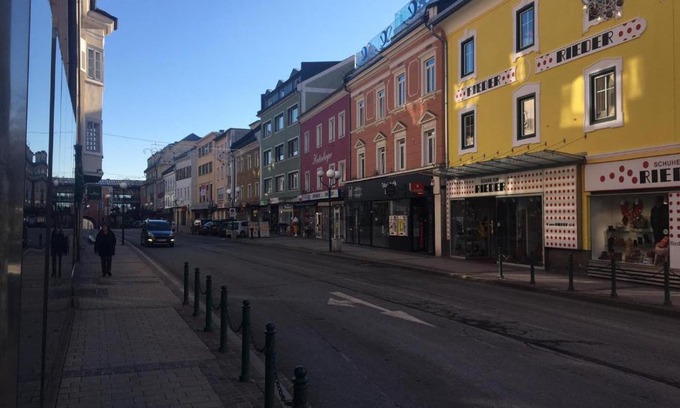 Spittal an der Drau Apartment | Ferienwohnung neben dem Schloss Porcia