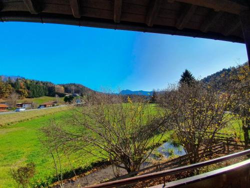 Siegsdorf Apartment | Ferienwohnung Hammer - Alpenblick