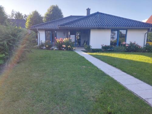 Satow Apartment | Ferienwohnung Kunst