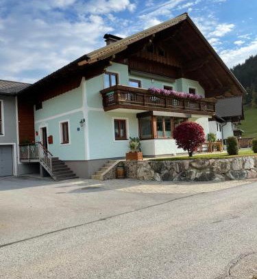 Gosau Apartment | Ferienwohnung Renate Hubner