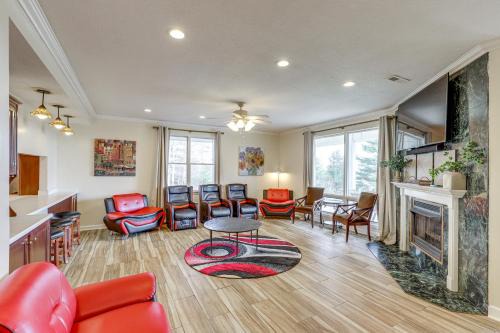 Marshall House | Fire Pit and Game Room Marshall Getaway with Views!