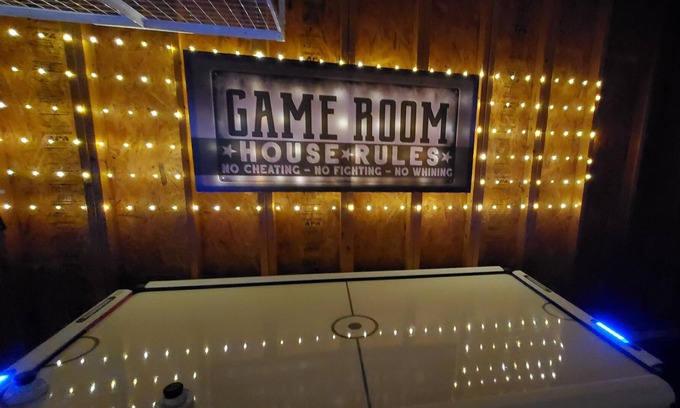 Apex House | Fire Pit, Game Room, Pond Access!!