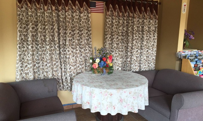Fairmont City Hotel | First Western Inn
