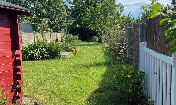 Ille-et-Vilaine House | Fisherman's cottageLa Richardais 100m from the Rance 1.5km from Dinard