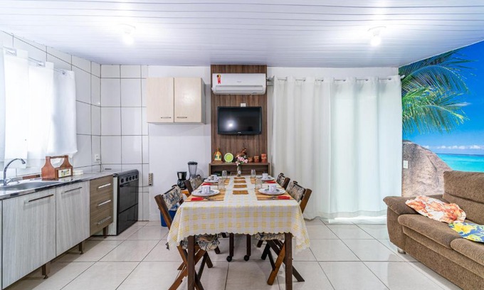 Centro House | FLAT COM AR COND. WI-FI TV a CABO PERTO DA PRAIA