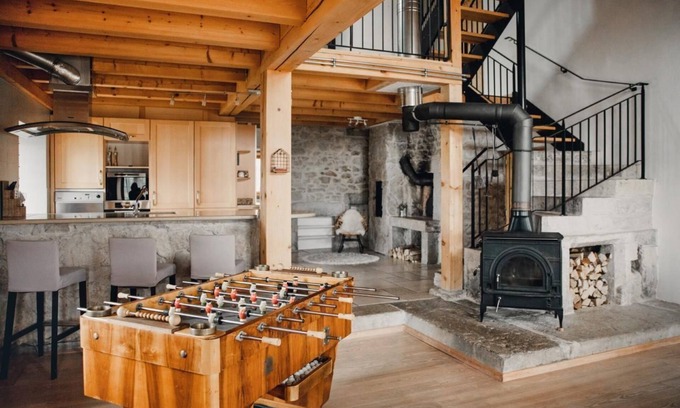 La Chaux-du-Milieu Other | Flat in old renovated farmhouse