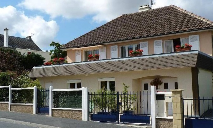 Fontaine-Etoupefour House | Flat "Le Caducée" with terrace