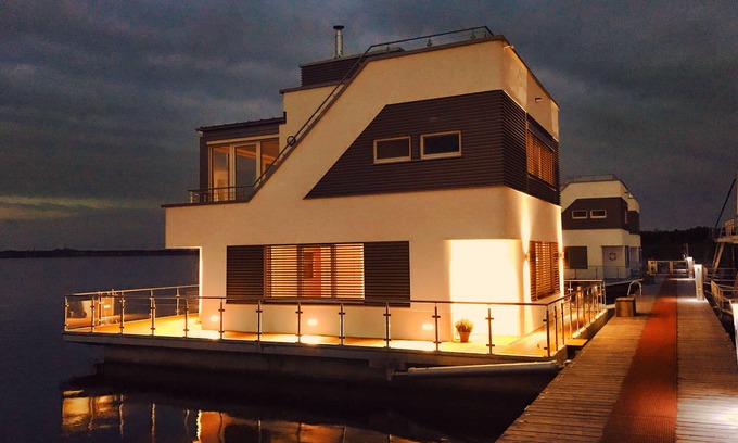 Bitterfeld Boat Rental | Floating 2 bedroom villa with fireplace and air conditioning