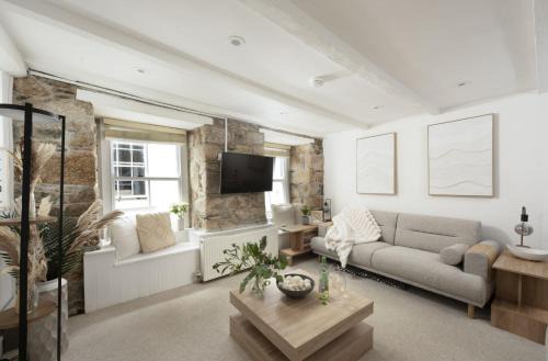 St Ives House | Fond Memories Cottage, The Digey, St Ives