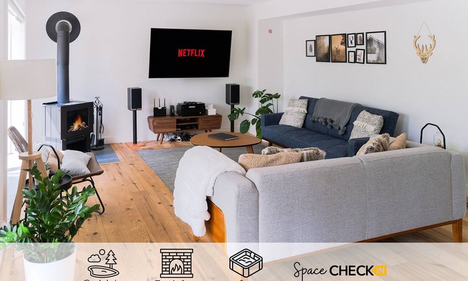 Sainte-Emelie-de-L'Energie House | Fontaine d'Énergie ♥ Beaudoin Lake & Hot Tub ☼