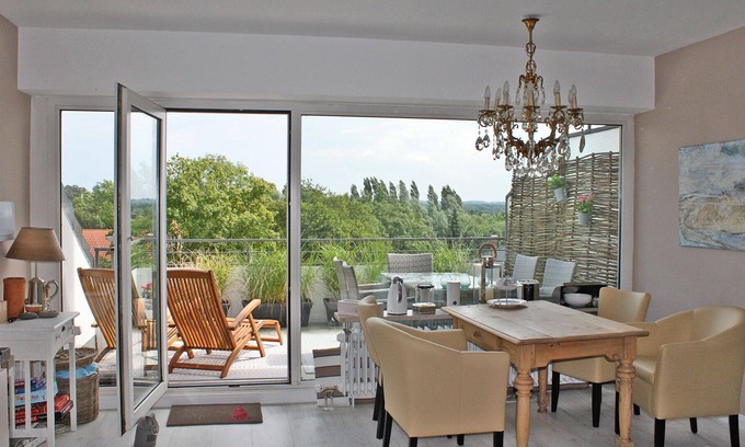 Timmendorfer Strand Apartment | Foresight over Timmendorf in a modern, cozy apartment