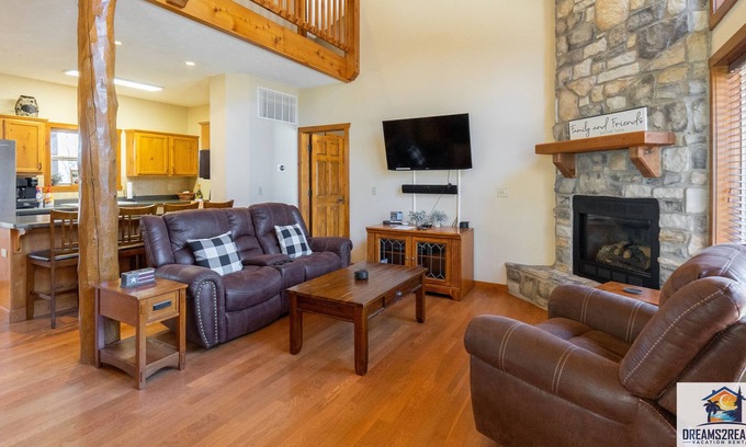 Indian Point Condo | Forest Heights Lodge 6 Bedroom Condo