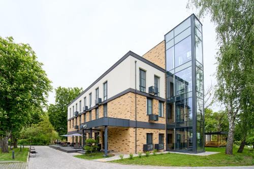 Holosiivskyj Hotel | Forest Retreat Center