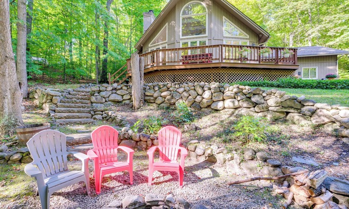 Bellaire Cottage | Forest-View Haven 3 Mi to Schuss Mtn Skiing!