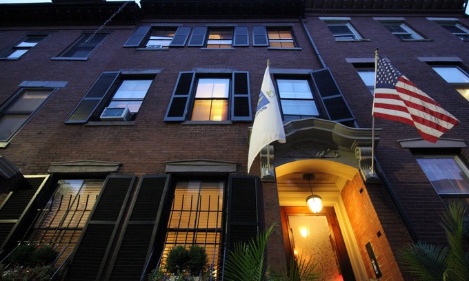 Highland Park House | *Fort Hill Inn*Best Value in Boston! Private Guest Room/Bath* Minutes to center