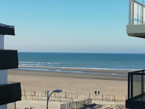 Fort-Mahon-Plage Apartment | Fort-Mahon : Superbe T2 à 2 pas de la plage avec parking privé - FR-1-482-15