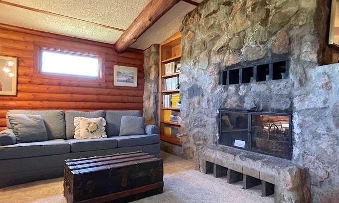 Cody House | Four C Guest Ranch, surrounded by mountains & located on a working cattle ranch/South Fork Valley!