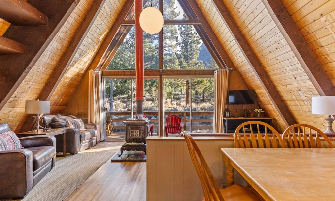June Lake Cabin | Four Seasons Cabin 4