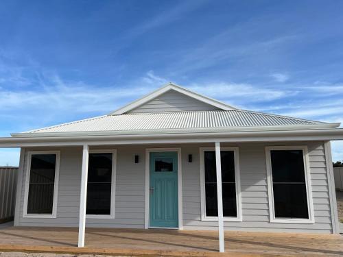 Waterhouse House | Foxhill Shores - WIFI outside pets