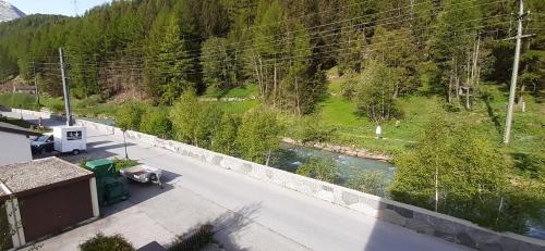 Saas Grund Apartment | FREE Bus Winter Haus Loree