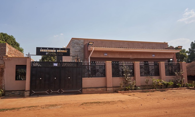 Gulu House | Freetown Resort-Gulu