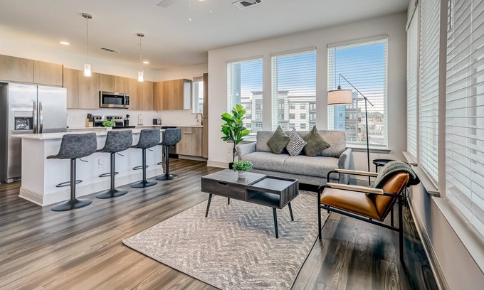 Deerwood Apartment | Frontdesk | 2 BR Apt Minutes to Beaches & Golf